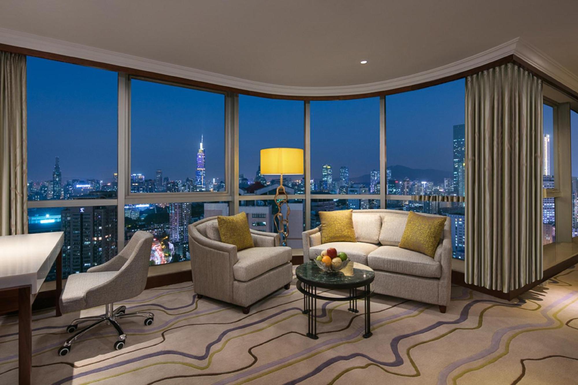 Sheraton Nanjing Kingsley Hotel & Towers Экстерьер фото